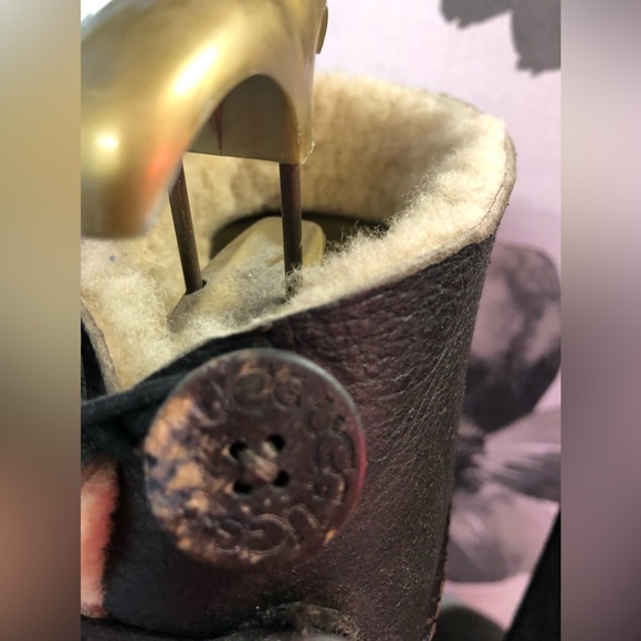 UGG over the knee Bailey Button in Dark Brown, Size 5 - Picture 3 of 5